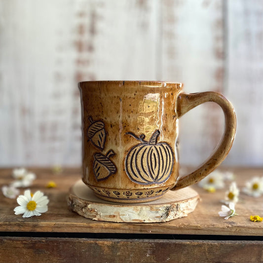 14. 16oz. Pumpkin and Acorn Mug