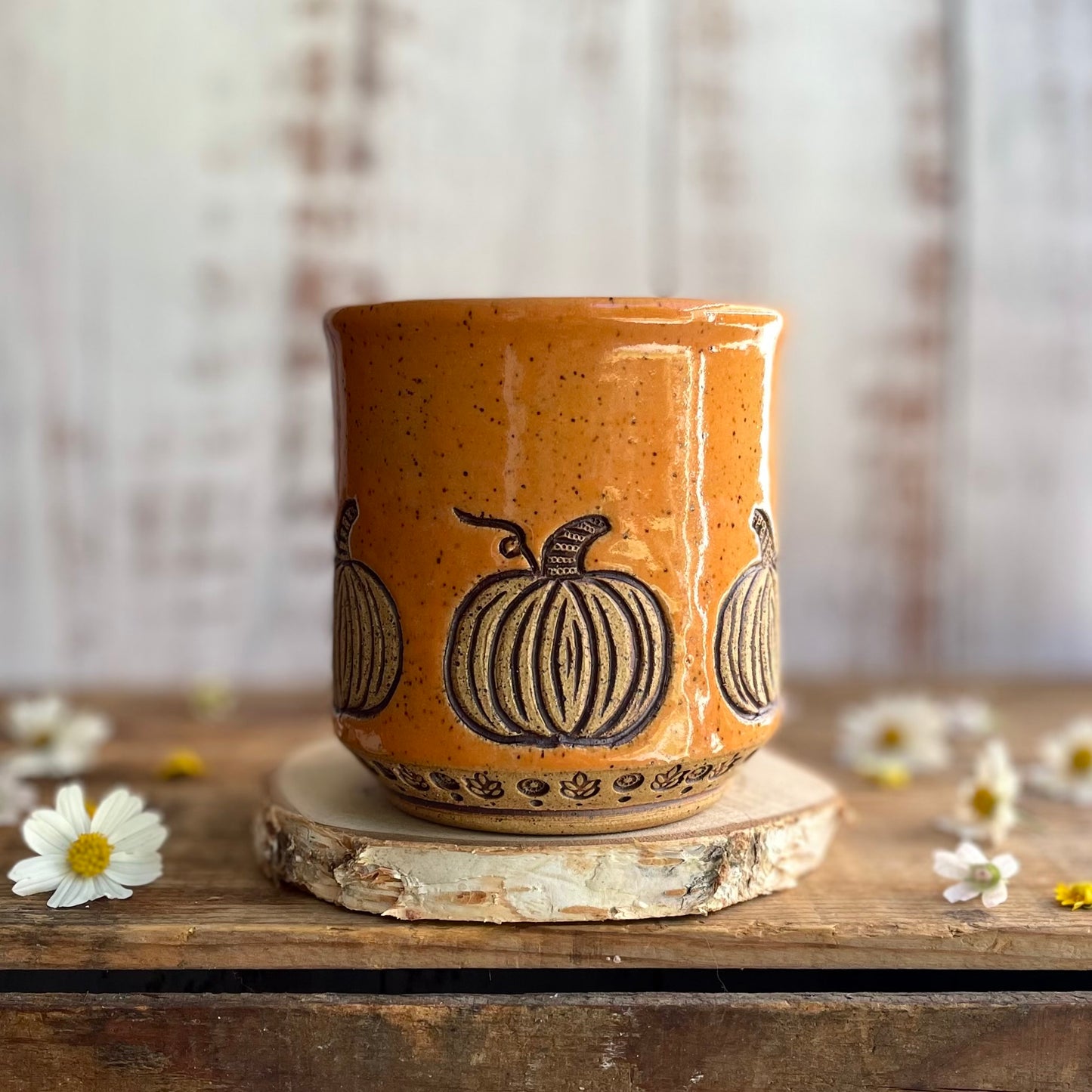 17. 16oz. Pumpkin Mug