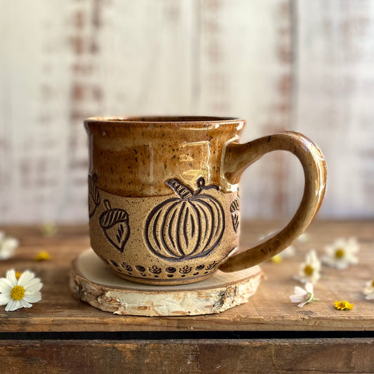 18. 16oz. Pumpkin and Acorn Mug