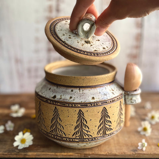 45. 45oz. Forest Jar with Scoop